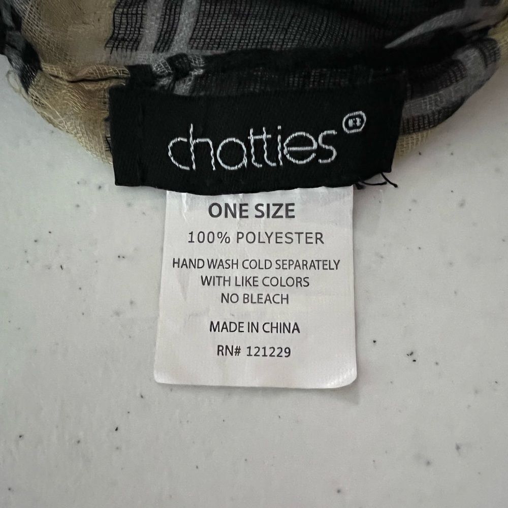 Chatties plaid infinity scarf - Picture 5 of 5